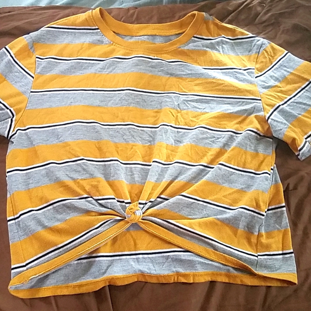 Shirt size small
